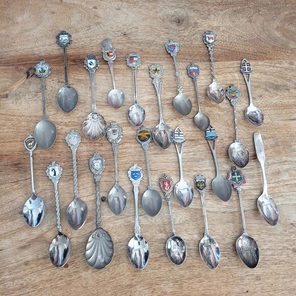 Vtg International European Souvenir Spoon Collection 24 - Picture 1 of 8